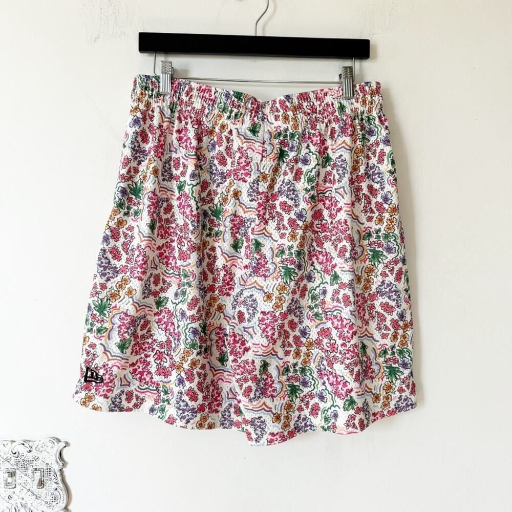 Rare New Era New York Yankees Watercolor Floral Shorts XL - Picture 5 of 8